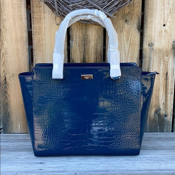 kate spade bristol drive croc elissa
